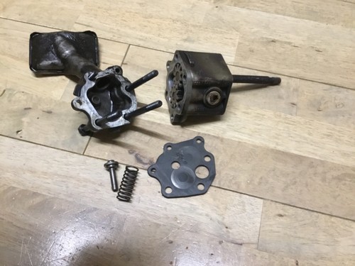 Fiat x19 1500 oil pump - x19,