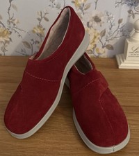 Hotter Wrap Red Suede Fleece