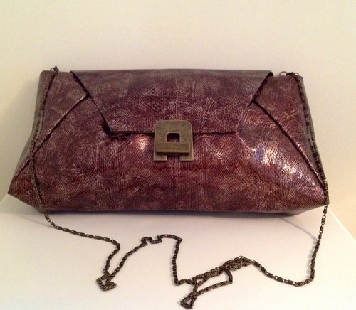 Ladies bag with chain shoulder - chain,