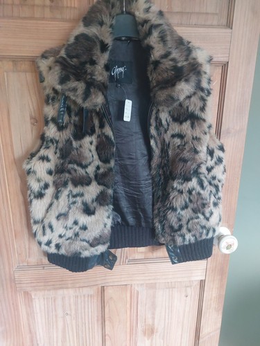 Vintage zip fake - up,