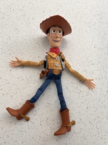 Vintage 2001 disney - disney, pixar