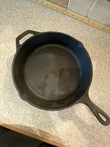 Lodge cast iron - 10.25”,