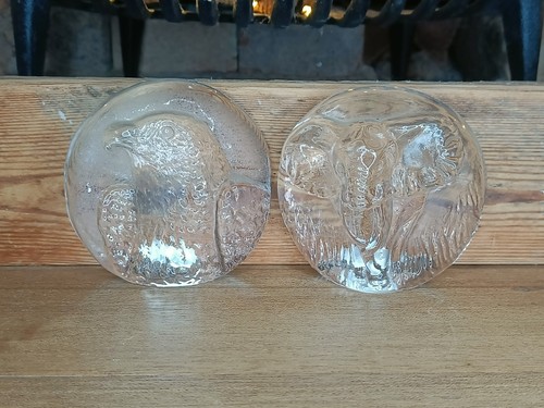 Wedgwood animal glass - x2,