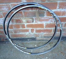 2x MAVIC AKSIUM 20 HOLE RIMS