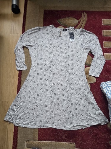 Next black white - black, +