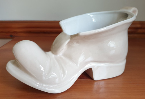 Cinque ports pottery - cinque, the