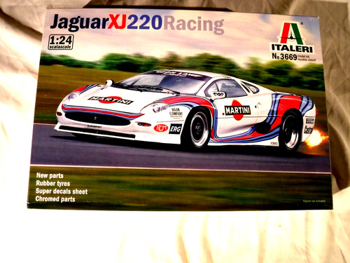 Italeri jaguar xj - 1/24, 220