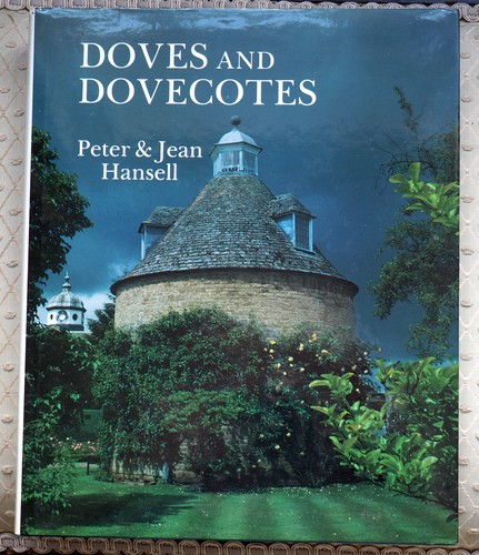 Doves dovecotes peter - doves,