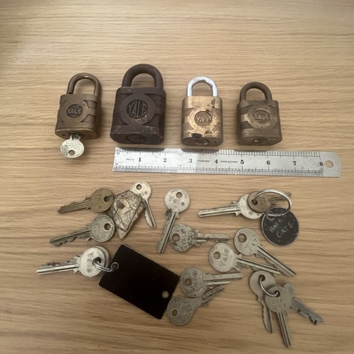 Job lot vintage yale - job,