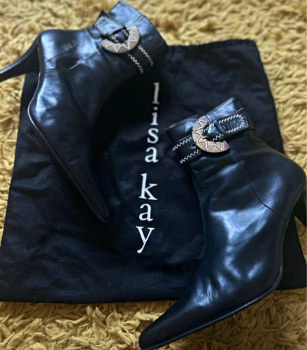 Lisa kay women - lisa,