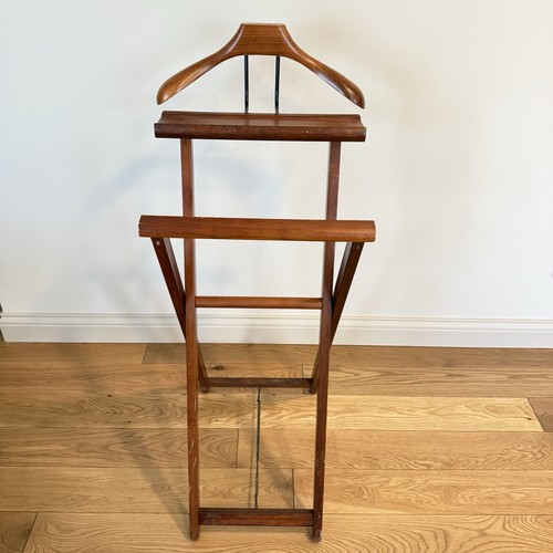 Gentleman wood valet - gentleman's,