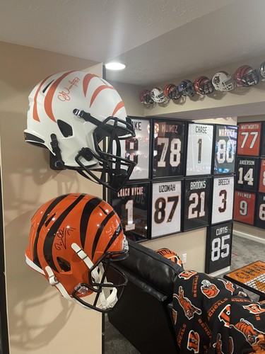Football full size helmet wall - size,