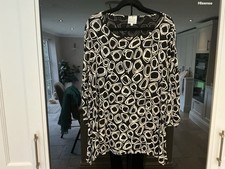 Ladies Masai Monochrome Print