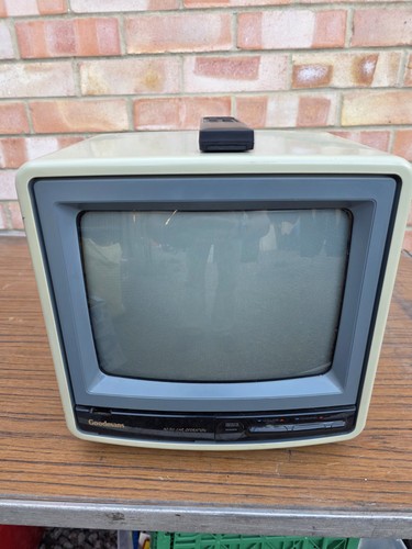 Goodmans compact portable - compact,