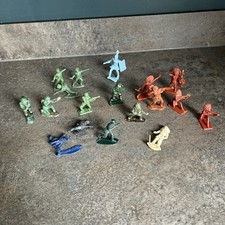 Random bundle crescent toys