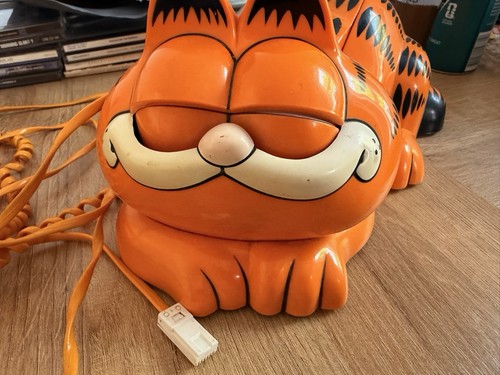 Vintage garfield telephone - vintage,