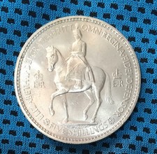 3 x Queen Elizabeth II