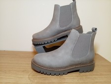 Women's Chelsea Boots Grey