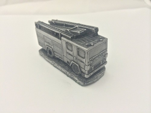 Dennis fire engine - fire, 1990