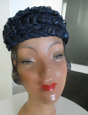 VINTAGE 1950s PILL BOX HAT