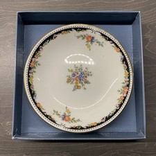 Wedgwood Osborne Round Tray