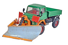 Corgi Major Toys 1150 Mercedes-Benz Unimog 406 with Snow Plough Diecast Unboxed.