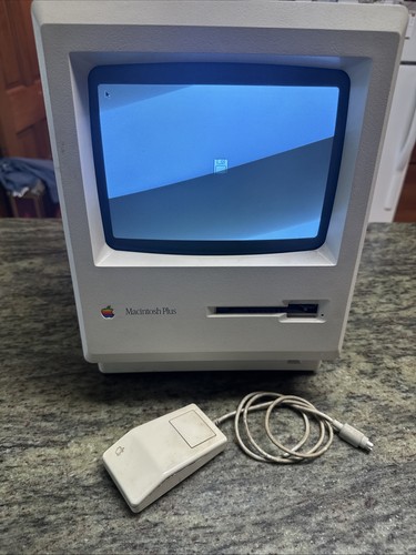 Vintage apple macintosh plus - vintage,