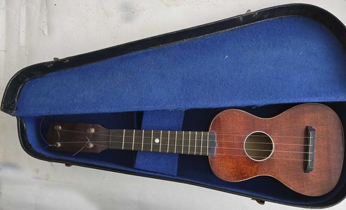 Genuine vintage ukulele - genuine,