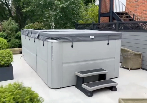 Deal off jacuzzi - off, jacuzzi®