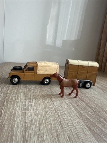 Corgi toys land rover 109 - toys,