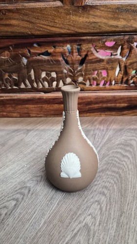 Wedgwood jasperware shell bud - wedgwood,