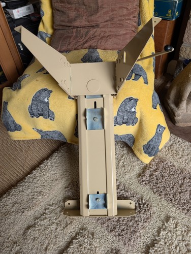 Sewing machine lifter - machine,