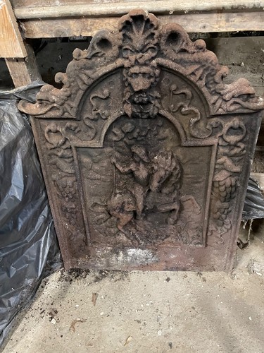 Vintage cast iron - iron, fireback