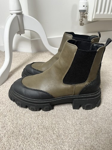 Khaki green faux leather - khaki,