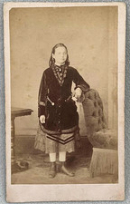 CDV GIRL BY CHAPMAN OF DAWLISH ANTIQUE PHOTO FASHION DRESS PICTURE BACK