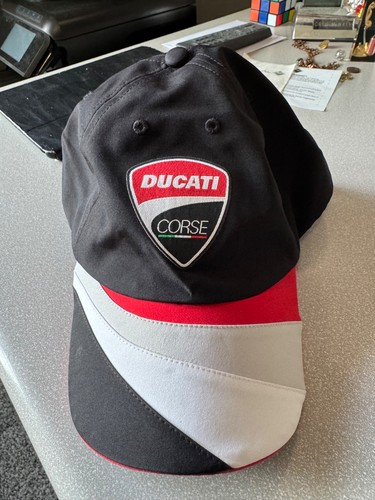 Ducati puma corse - corse, hat