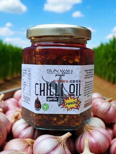 Sun wah crunchy garlic chilli - wah,