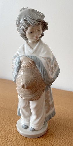 Nao lladro figurine - nao/lladro,