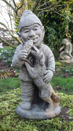 Stone garden gnome - 🇬🇧,
