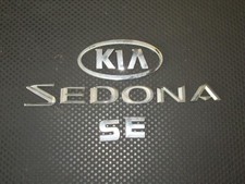KIA SEDONA MK1 (99-05) SE BOOT BADGES