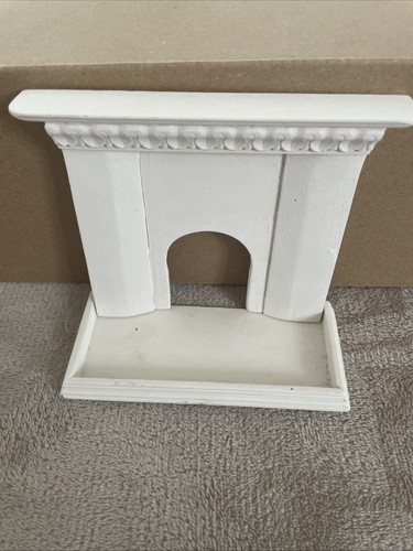 Unpainted plaster dolls - plaster, house