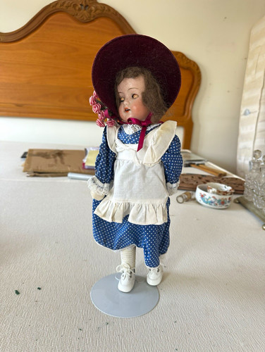 Lot china dolls light - -,