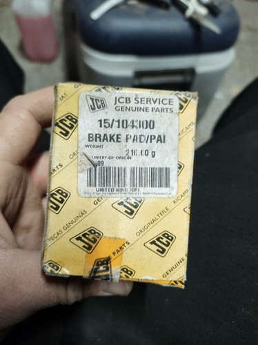Jcb break pad - break,