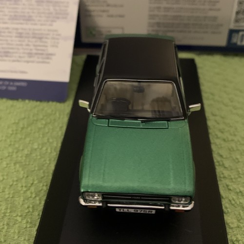 Corgi vanguards ford escort - vanguards,