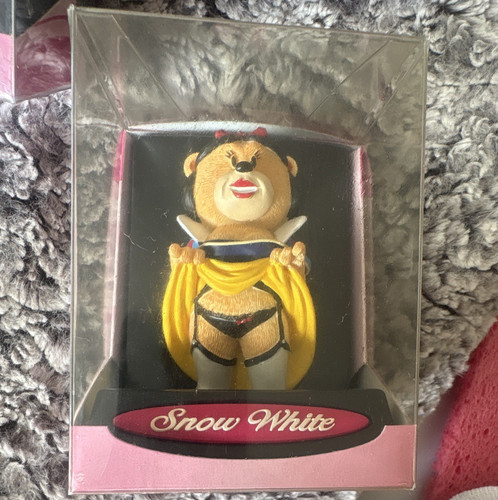 Bad taste bears snow white - bad,
