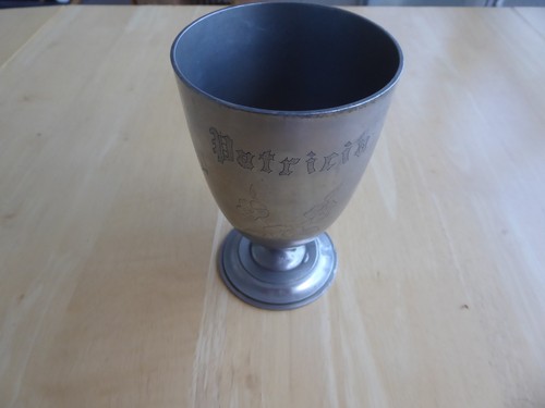 Vintage crown rose cast - &,