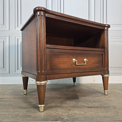 Bedside side table cabinet - side,