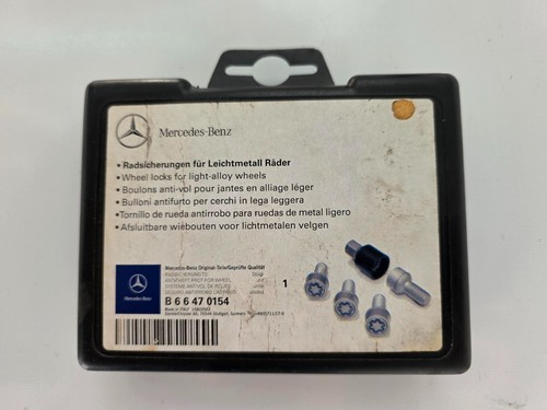 Mercedes locking wheel nut set - locking,