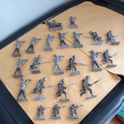 Vintage flat lead toy - vintage,