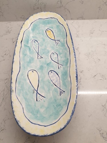 Large oval fish - ,